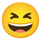 visage souriant avec de grands yeux + visage souriant avec yeux plissés