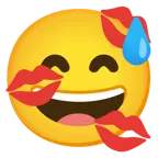 cara sonriendo con sudor frío + marca de beso