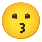 وجه يقبّل + وجه عابس قليلاً