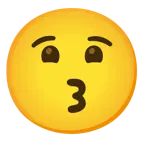 وجه يقبّل + وجه مبتسم
