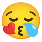 وجه يرسل قبلة + وجه ناعس