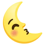 وجه يقبّل بعينين مغلقتين + وجه تربيع ثانٍ