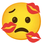 cara preocupada + marca de beso