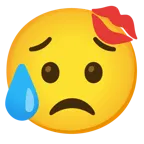 üzgün ama rahatlamış yüz + öpücük izi