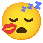 uyuyan yüz + öpücük izi