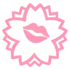 marca de beso + flor blanca