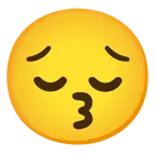 وجه يقبّل + وجه متأمل