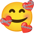 وجه مبتسم مع ثلاثة قلوب + سلاسل