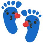 وجه يرسل قبلة + أثر قدمين