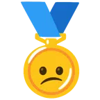 medaglia d’oro + faccina confusa