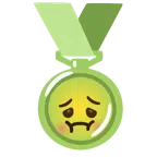 medaglia d’oro + faccina nauseata