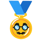 medaglia d’oro + faccina travestita