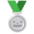 medaglia d’argento + zucca di Halloween