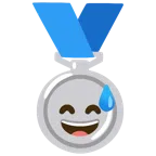 medaglia d’argento + faccina con sorriso e goccia di sudore