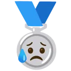 medaglia d’argento + faccina delusa ma sollevata