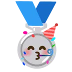 medaglia d’argento + faccina che festeggia