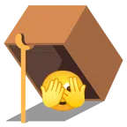 Mausefalle + Gesicht mit durch die Finger linsendem Auge