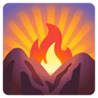 Sonnenaufgang über Bergen + Feuer