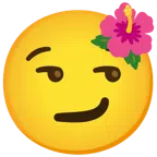 flor de hibisco + cara sonriendo con superioridad